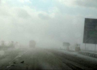 مه غلیظ در برخی جاده های استان زنجان حاکم است