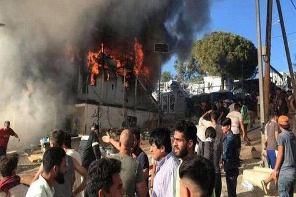 آتش سوزی مرگبار در اردوگاهی در یونان، درگیری پناهجویان آتش سوزی مرگبار در اردوگاهی در یونان، درگیری پناهجویان با پلیس