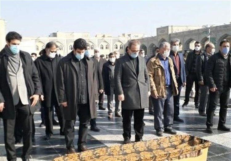 (عکس) خاکسپاری خادم در جوار بارگاه امام رضا (ع) (عکس) خاکسپاری خادم در جوار بارگاه امام رضا (ع)