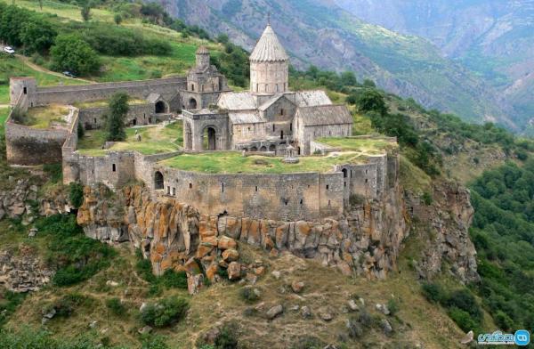 صومعه تاتو ارمنستان ، بنایی شگفت انگیز با معماری دیدنی صومعه تاتو ارمنستان ، بنایی شگفت انگیز با معماری دیدنی