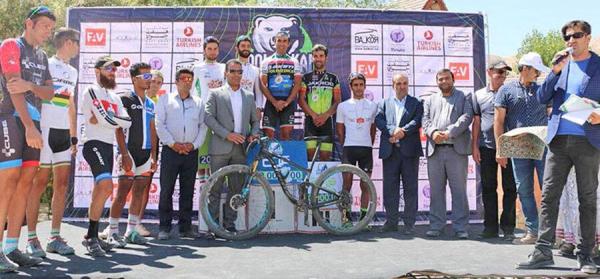 شکری قهرمان دوچرخه سواری جایزه بزرگ فارس شد