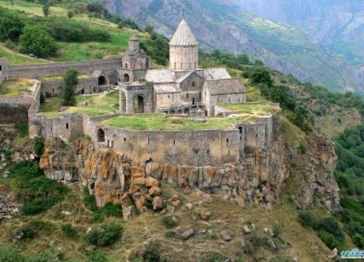 صومعه تاتو ارمنستان ، بنایی شگفت انگیز با معماری دیدنی