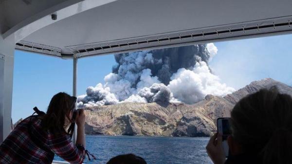 فیلم ، فوران آتشفشان جزیره سفید نیوزیلند ؛ 5 نفر کشته شدند