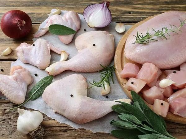 همه چیز درباره مرغ ، از انواع غذا با مرغ تا وزن استاندارد و گرفتن بوی مرغ